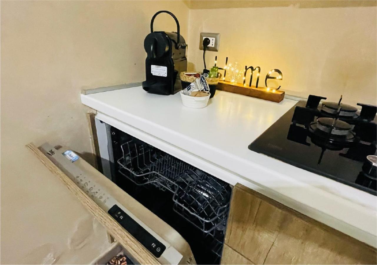 توليي La Collina Di Montegrappa - Suites With Heated Private Pool - Suites With Shared Pool المظهر الخارجي الصورة
